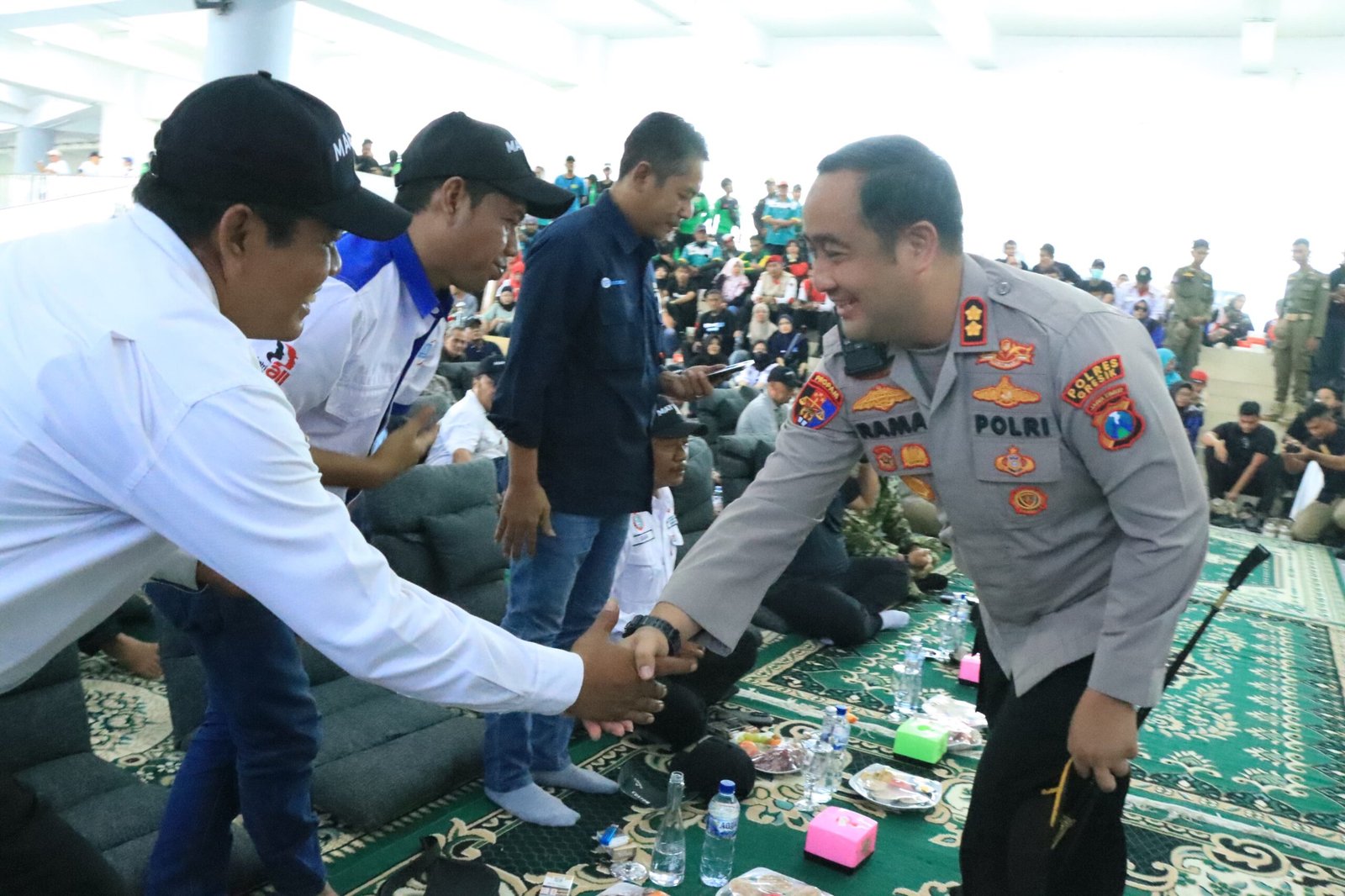 Kapolres Gresik Apresiasi Peringatan May Day di Stadion Gejos Berjalan Kondusif dan Humanis
