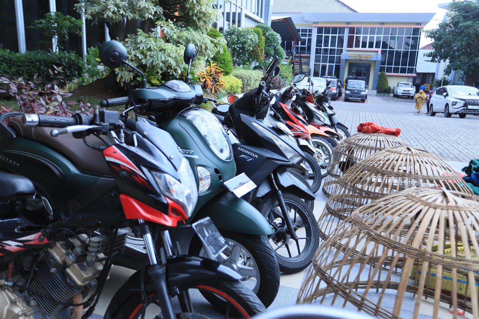 Kapolres Gresik Ungkap Lima Kasus Kejahatan, Korban Bersyukur Motor dan Barang Kembali