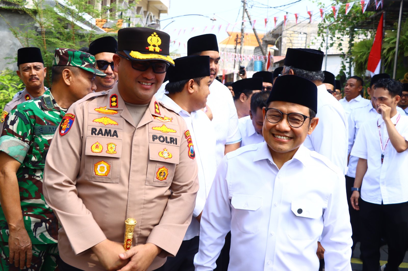 Kapolres Gresik Beri Pesan untuk Generasi Muda , Saat Dampingi Kunker Menko
