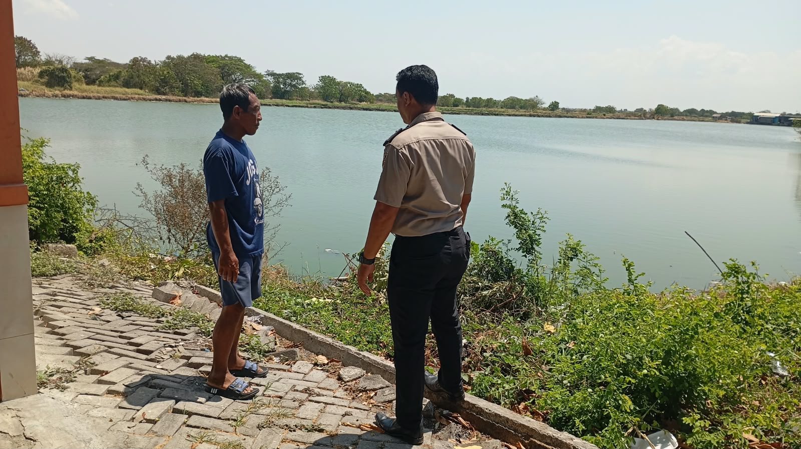 Maksimalkan Potensi Lokal, Polsek Duduksampeyan Cek Kesiapan Tambak Ikan Warga